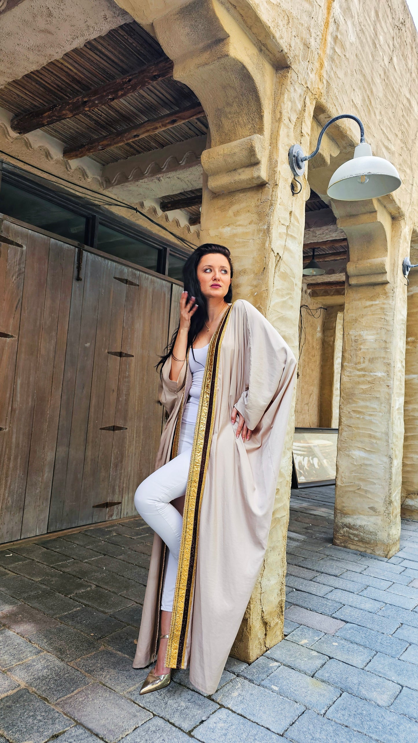 Glow in Beige x Gold by ME